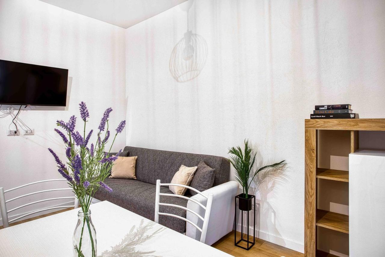 Joivy Warm And Inviting Flat With Balcony Apartment Milano Ngoại thất bức ảnh